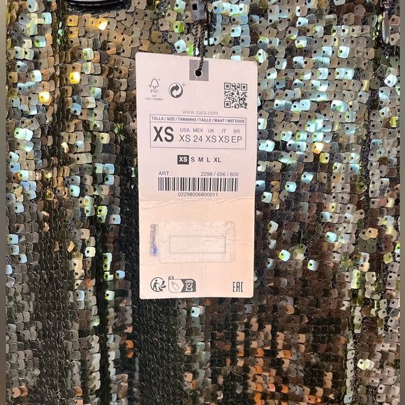 NWT ZARA 🎄Holiday SEQUIN MIDI SKIRT XS
🚨 FINAL PRICE NO OFFER ACCEPT - Picture 14 of 16